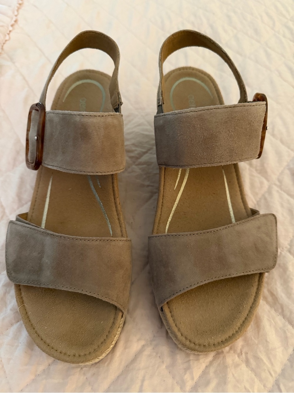 Aetrex Women's Taupe Suede Strap Sandals